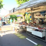 Kleiner Straßen-Markt in Tignale